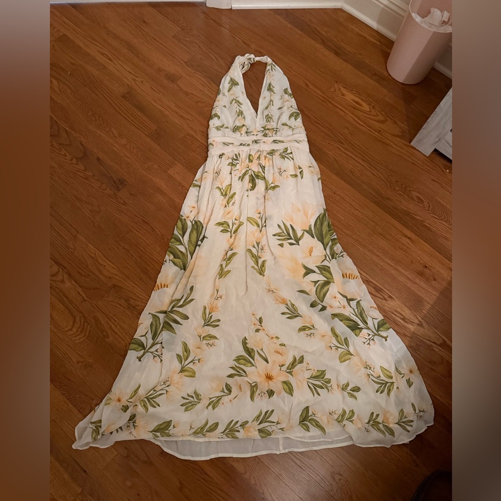 FARM Rio Yellow and White Halter Sundress - Picture 4 of 9